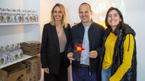 Destilería Zorro Colorado recibió la distinción de Turismo de la Provincia