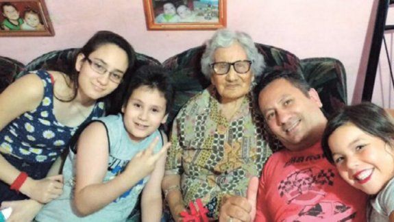 La señora vive en la localidad bonaerense de Pontevedra, en el partido de Merlo.