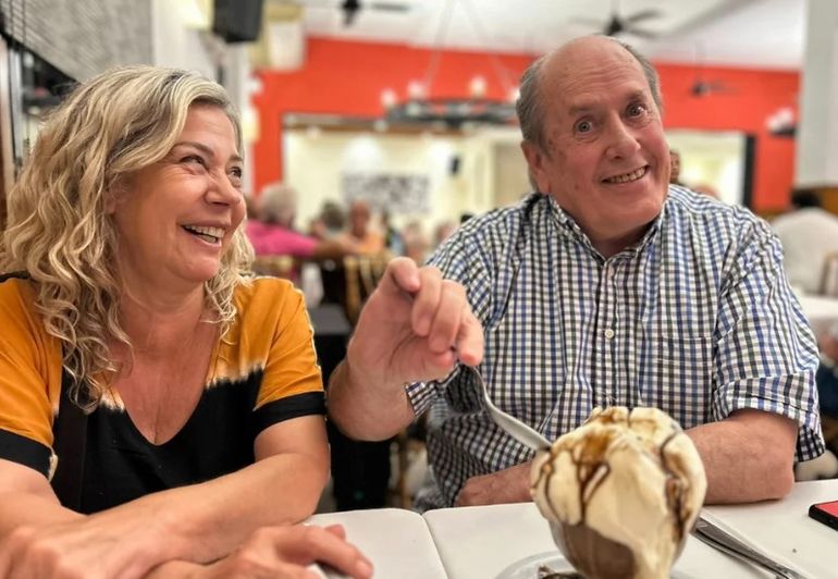 Trelew: Susana Abraham y Matías Ibarbia en una foto que posteó su hija Milagros. Trelew: Susana Abraham y Matías Ibarbia en una foto que posteó su hija Milagros.