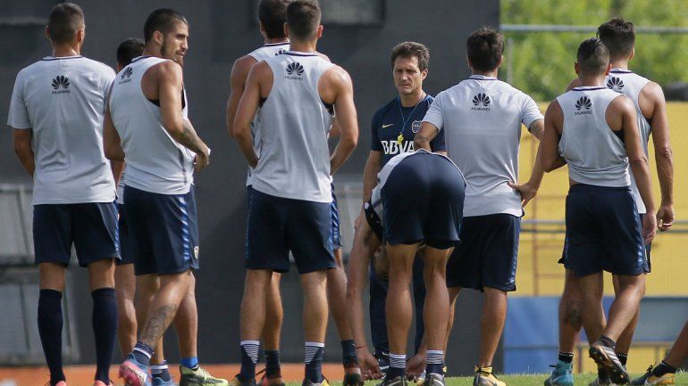 El plantel xeneize se entrenó en Casa Amarilla a la espera de un partido fundamental desde lo anímico.&nbsp;