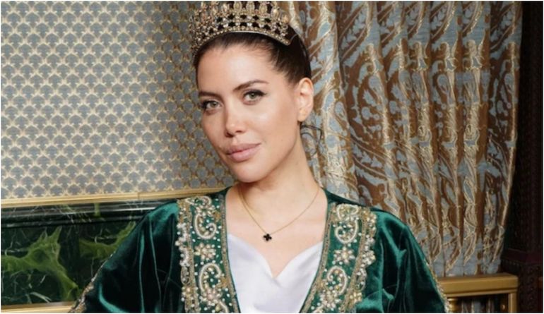 Wanda Nara y su hija visitaron una mezquita en Turquía, mientras espera empezar su tratamiento