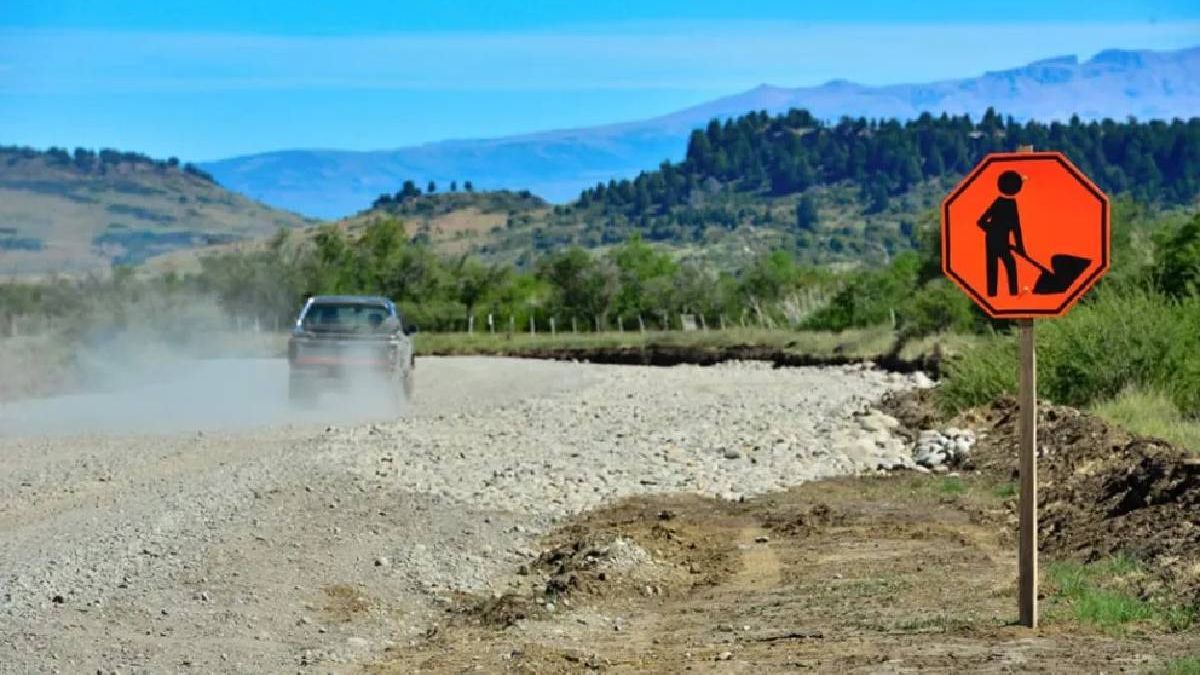 El norte de Neuquén tendrá un nuevo paso fronterizo asfaltado: el crédito millonario para conectar con Chile