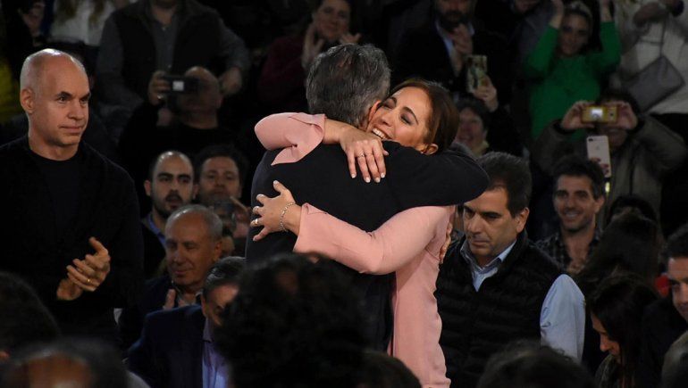 Macri y Vidal, con lágrimas: No nos suelten la mano