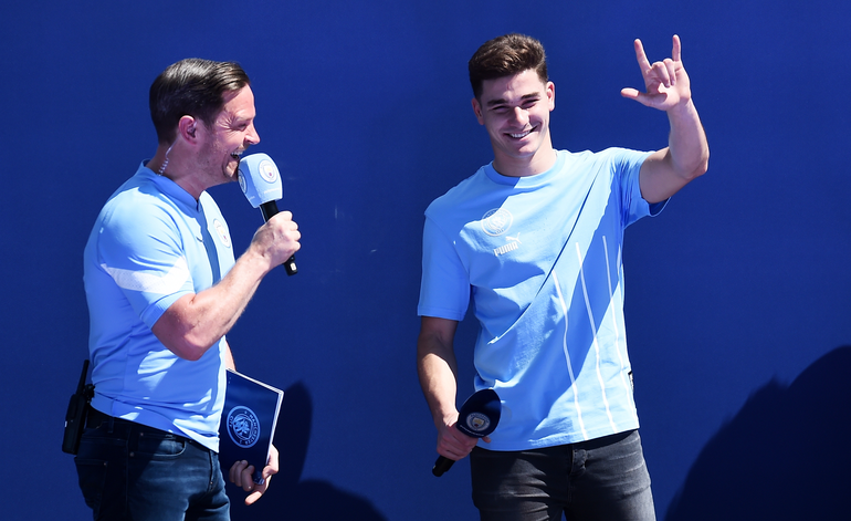 El City presentó a Julián Álvarez: ¿Qué número usará y cuánto cuesta su camiseta?