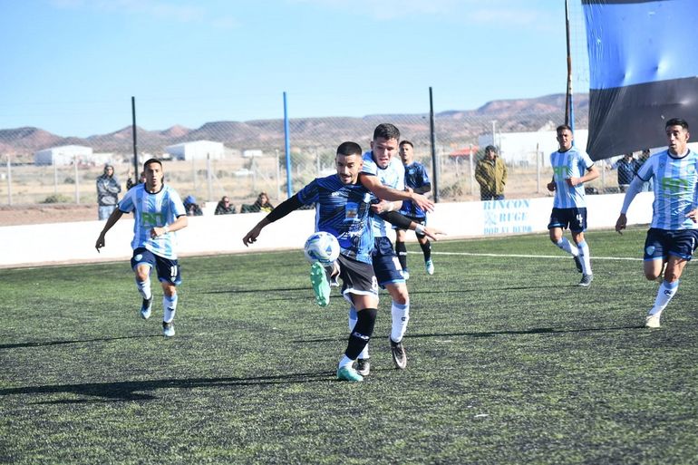 Facundo Miguel se ganó la titularidad en Deportivo Rincón. Foto: archivo prensa Rincón Facundo Miguel se ganó la titularidad en Deportivo Rincón. Foto: archivo prensa Rincón