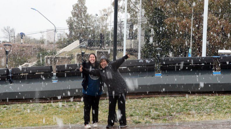 Alerta por nieve en la ciudad de Neuquén: a qué hora podría comenzar y cómo sigue el clima