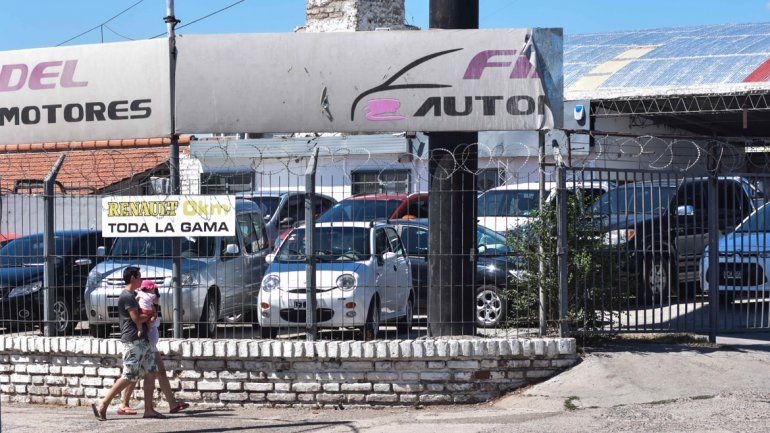 Las concesionarias comenzaron a tener más actividad durante enero. Algunos ahorros van a parar a los usados.