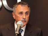 El Gobierno anunció que la cartera encabezada por Mario Lugones, desvinculará a 1400 empleados.