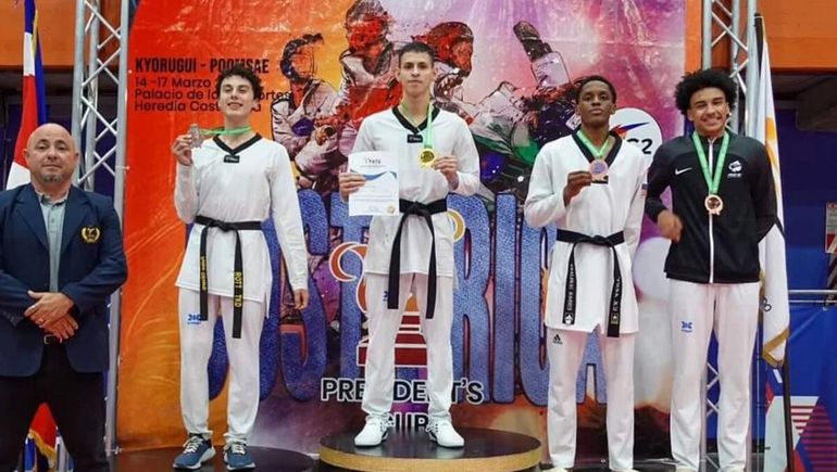 El taekwondista de Neuquén allana su camino hacia los Juegos Olímpicos.