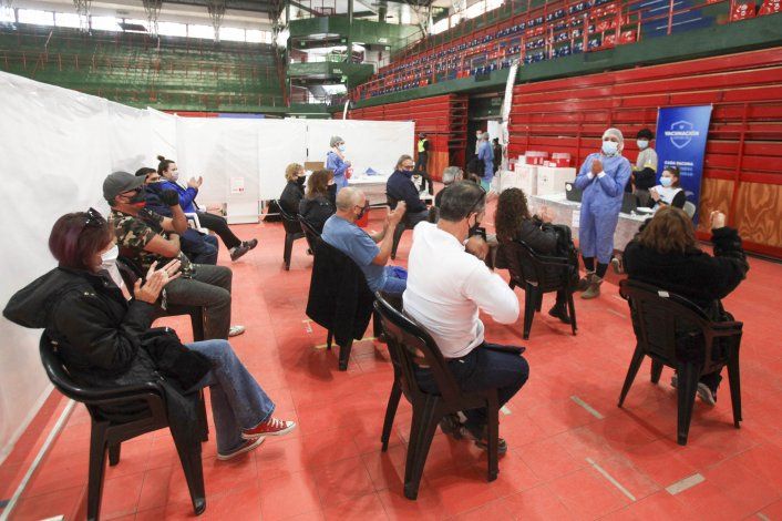 Neuquén vacunó a más de 12 mil personas en 36 horas