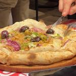 Almacén de Pizzas llega a Neuquén: INVERPAT transforma una esquina histórica en el nuevo polo gastronómico de la ciudad | LM Neuquen Almacén de Pizzas llega a Neuquén: INVERPAT transforma una esquina histórica en el nuevo polo gastronómico de la ciudad