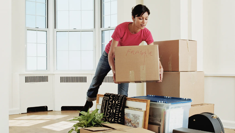 Alquileres imposibles: cada vez más jóvenes profesionales siguen en casa de sus padres