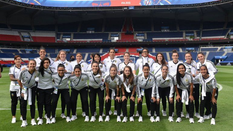 Expectativa Mundial: debuta la Selección femenina en Francia