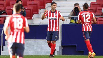 suarez debuto en el atletico de simeone con dos goles y una asistencia suarez debuto en el atletico de simeone con dos goles y una asistencia