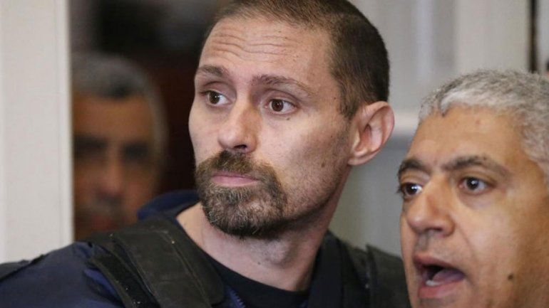 Está detenido en Paraguay por falsificación de documentos.