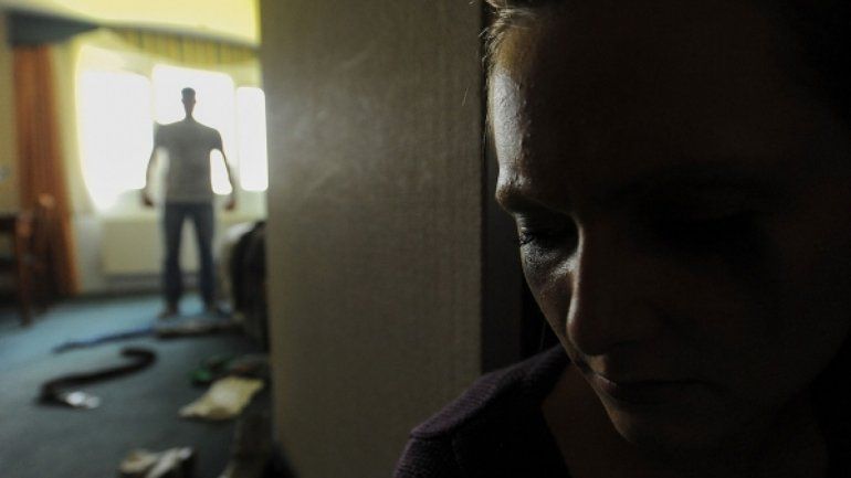 Según el personal policial de la Comisaría 14 que llegó a auxiliar a la mujer y los hijos
