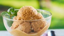 Helado de dulce de leche casero y fácil con solo 2 ingredientes: la receta ideal para combatir el calor Helado de dulce de leche casero y fácil con solo 2 ingredientes: la receta ideal para combatir el calor