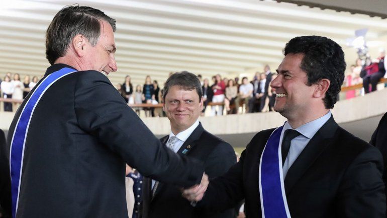 Bolsonaro premió a Moro y Lula pide por su libertad