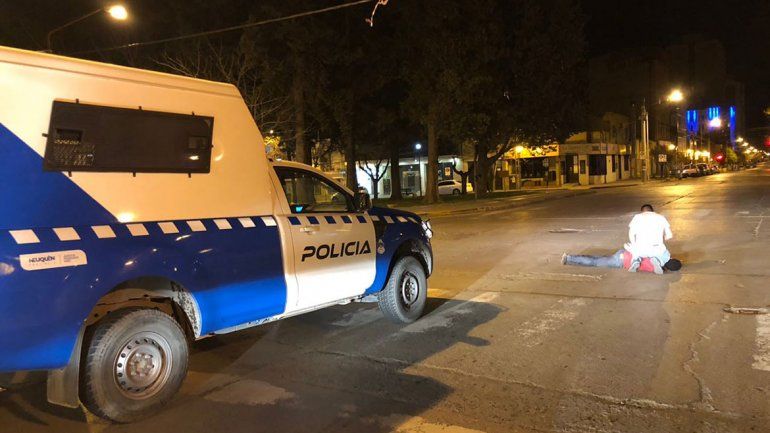 Huyó sin pagar la cuenta, lo alcanzaron y terminó en el hospital