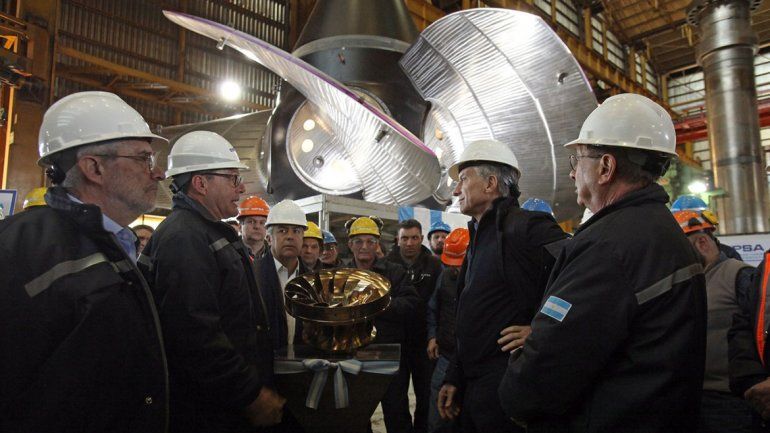 Macri visitó una fábrica mendocina y celebró su crecimiento