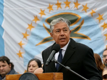 figueroa firmo un decreto para que se cante el himno provincial completo en actos oficiales figueroa firmo un decreto para que se cante el himno provincial completo en actos oficiales