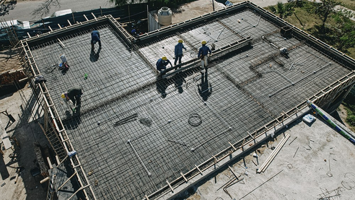 El sector de servicios mineros reclama mayor inversión en parques industriales y galpones para evitar el aumento de costos operativos. El sector de servicios mineros reclama mayor inversión en parques industriales y galpones para evitar el aumento de costos operativos.