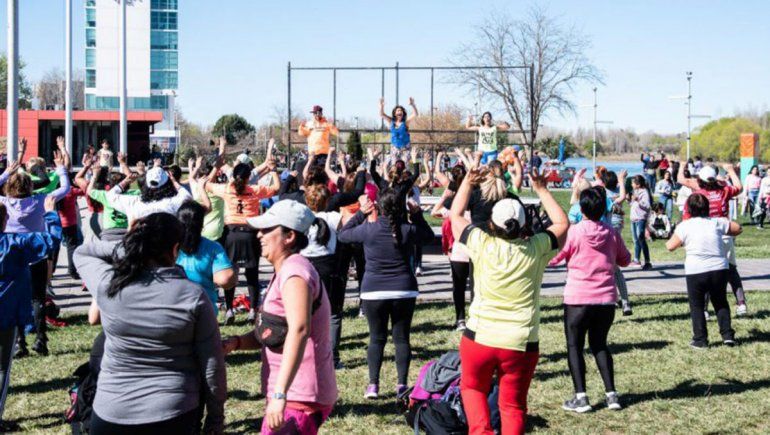 Los fines de semana, 1200 vecinos salen a hacer ejercicios