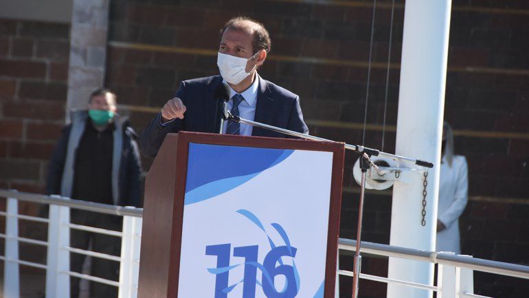 Covid-19: Gutiérrez habló de incertidumbre y reclamó cuidarse