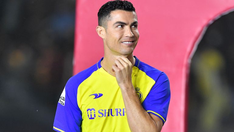 Terrible blooper de Cristiano Ronaldo en la Liga Árabe.
