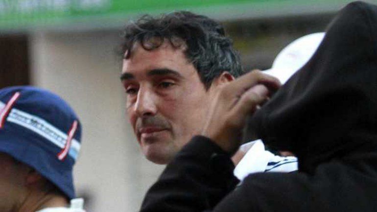 El líder de la barra del Rojo por ahora quedará detenido.