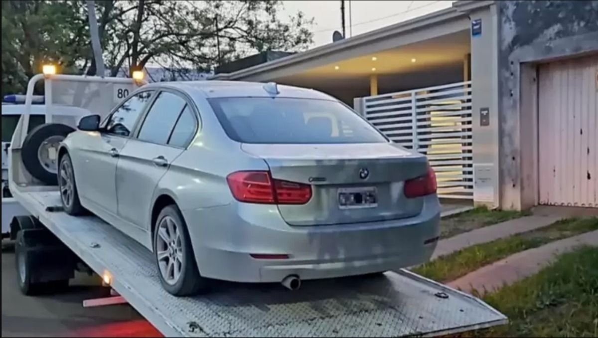 El BMW fue recuperado por la policía de La Pampa en buenas condiciones, según se informó.