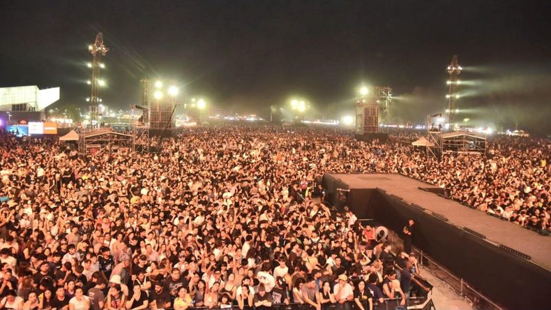 La Fiesta de la Confluencia promete otra edición multitudinaria este 2026 | LM Neuquen La Fiesta de la Confluencia promete otra edición multitudinaria este 2026