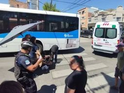 acusaron a un chofer de colectivo por atropellar gravemente a una mujer que debio ser amputada acusaron a un chofer de colectivo por atropellar gravemente a una mujer que debio ser amputada