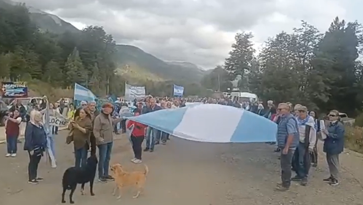 En Villa La Angostura reclamaron por la Circunvalación