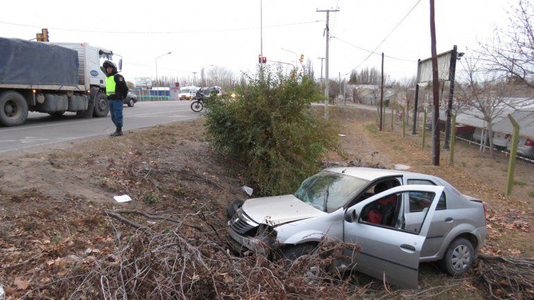 El fatal accidente ocurrió ayer cerca de las 6. El C4 impactó contra el lateral del Renault Logan.