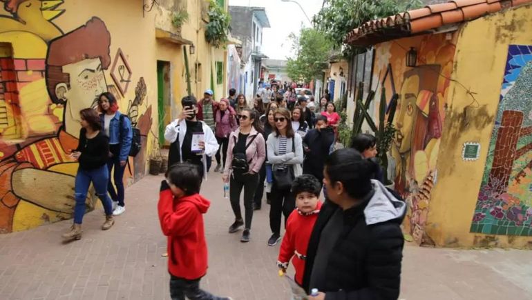 La Senatur activó el programa turístico Buen Anfitrión. La Senatur activó el programa turístico Buen Anfitrión.