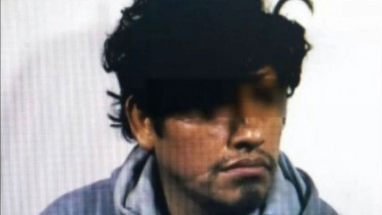 Los padres de las niñas están detenidos y se acusan entre ellos.