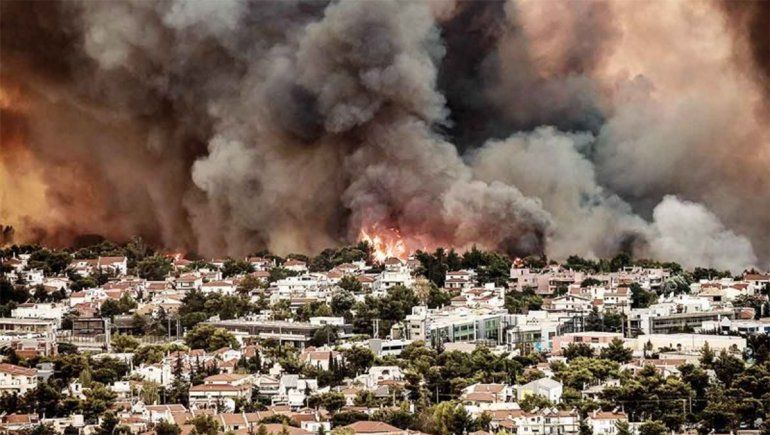 Las devastadoras imágenes que revelan el enorme daño de los incendios en Grecia