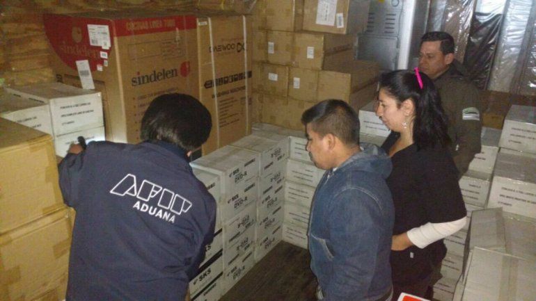 En un camión chileno intentaban ingresar mercadería por 2 millones de pesos