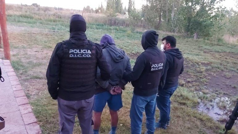 Guillermo Vielma se fugó de la Comisaría Sexta de Plaza Huincul y fue recapturado en la zona de chacras de Plottier.