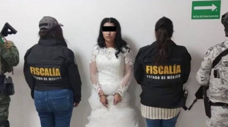 La mujer fue detenida cuando ingresaba a su boda. Foto: heraldodemexico.