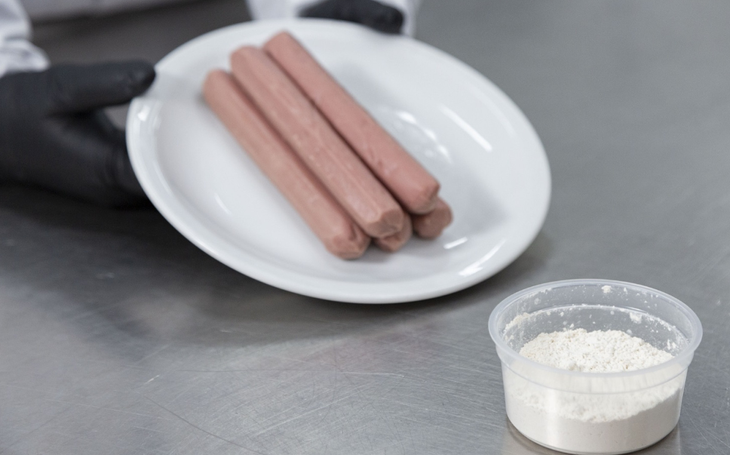 En Argentina se producen aproximadamente 136.500 toneladas al año de salchichas. Foto: INTI En Argentina se producen aproximadamente 136.500 toneladas al año de salchichas. Foto: INTI