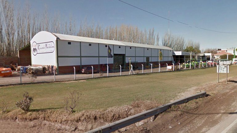 La firma se encuentra a la vera de la Ruta 22 y Martín Fierro