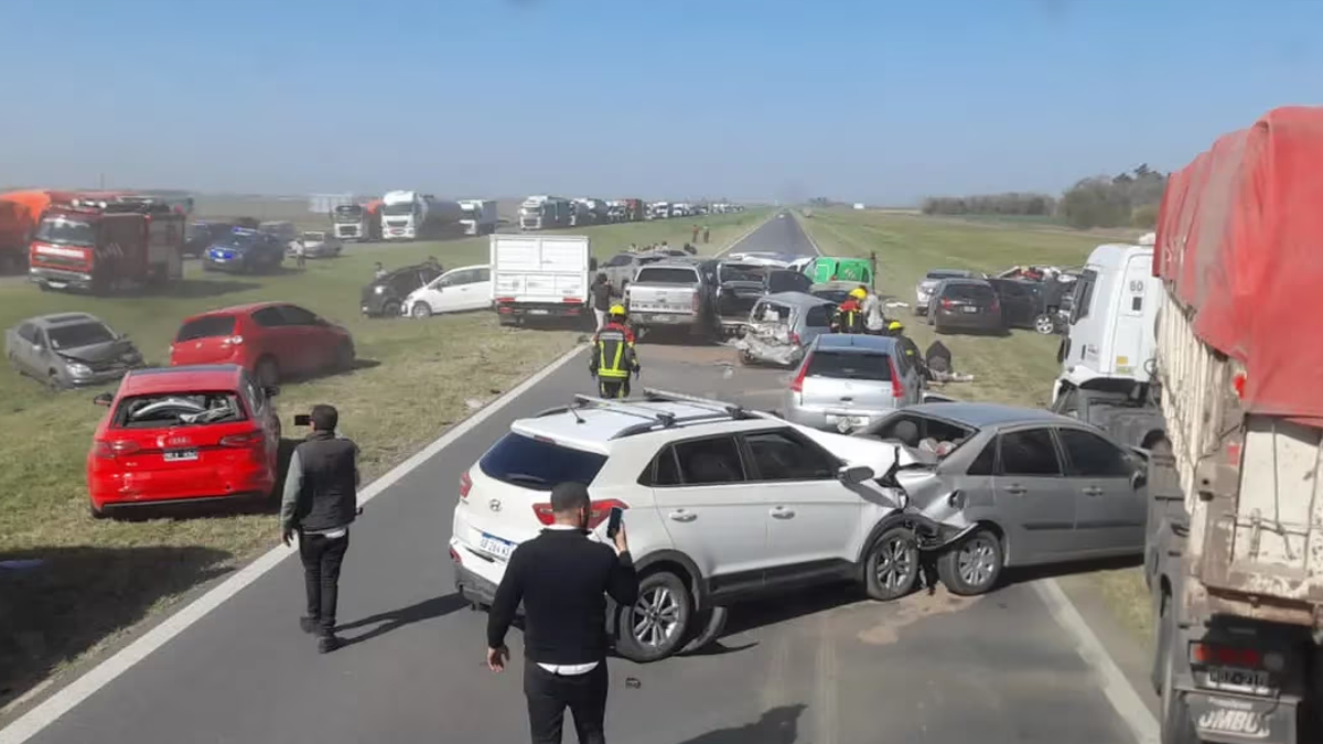 Choques múltiples en Santa Fe y Córdoba dos muertos y casi 50