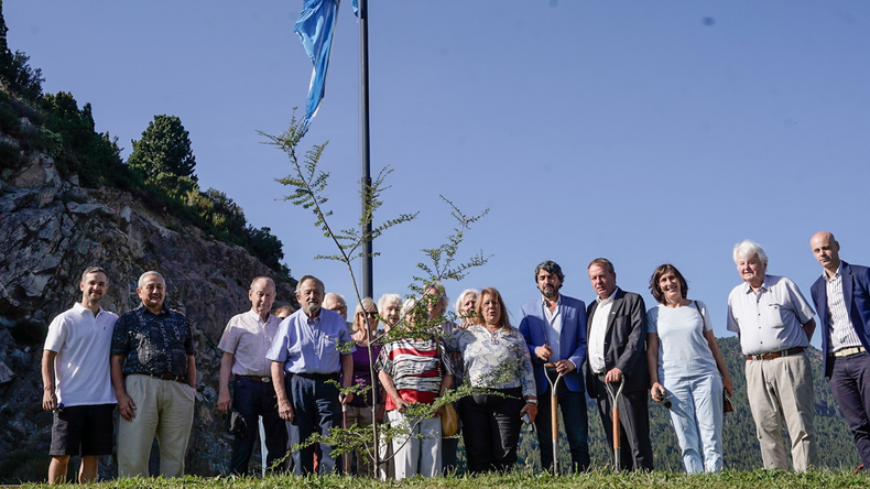 El emotivo gesto del embajador alemán para celebrar 200 años de amistad | LM Neuquen El emotivo gesto del embajador alemán para celebrar 200 años de amistad