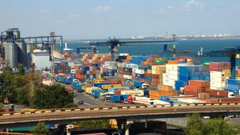 Ucrania volvió a usar los tres puertos para exportar