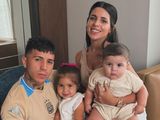 Valentina Cervantes, Enzo Fernández y sus hijos