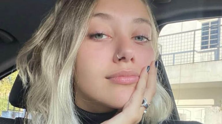 Julia Rojkyn, una de las empleadas de la estación de servicio que devolvió en millonario motín y recibió una insólita recompensa. Julia Rojkyn, una de las empleadas de la estación de servicio que devolvió en millonario motín y recibió una insólita recompensa.