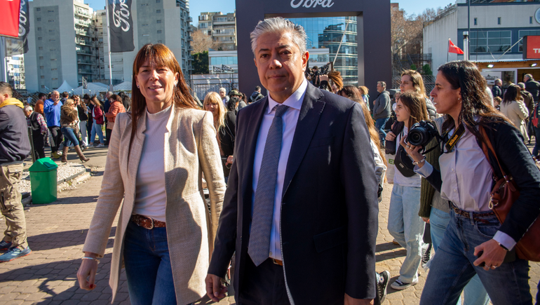 Rolando Figueroa y Julieta Corroza