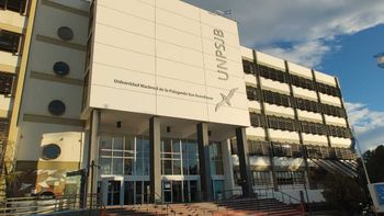 La sede de la Universidad Nacional de la Patagonia San Juan Bosco (UNPSJB) en Comodoro Rivadavia. La sede de la Universidad Nacional de la Patagonia San Juan Bosco (UNPSJB) en Comodoro Rivadavia.